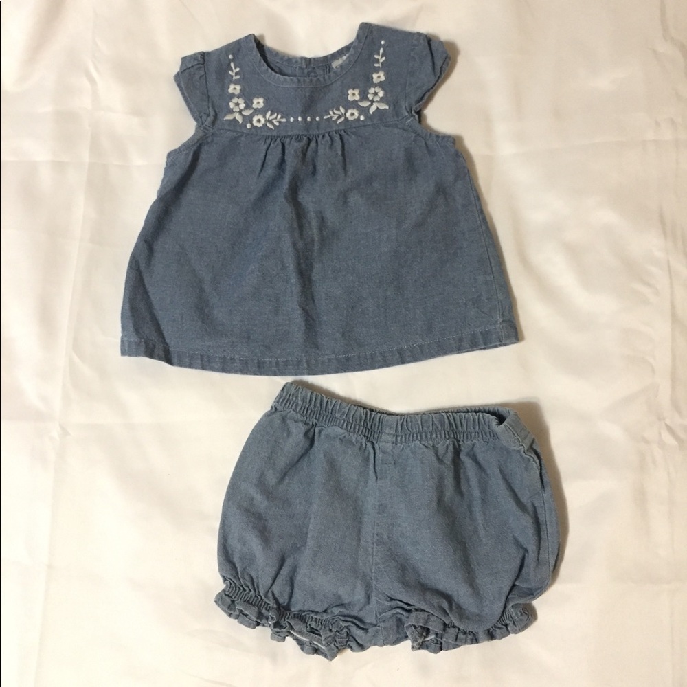 Carters baby girl matching set